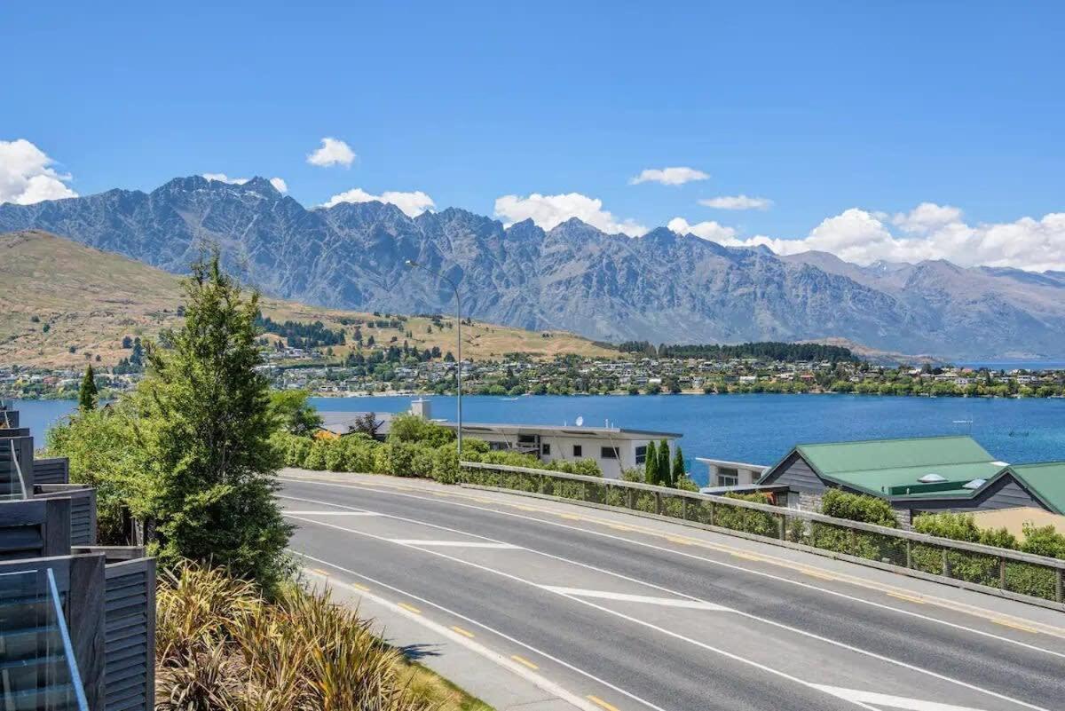 Luxury Lake View - 1 Bedroom Queenstown Bagian luar foto